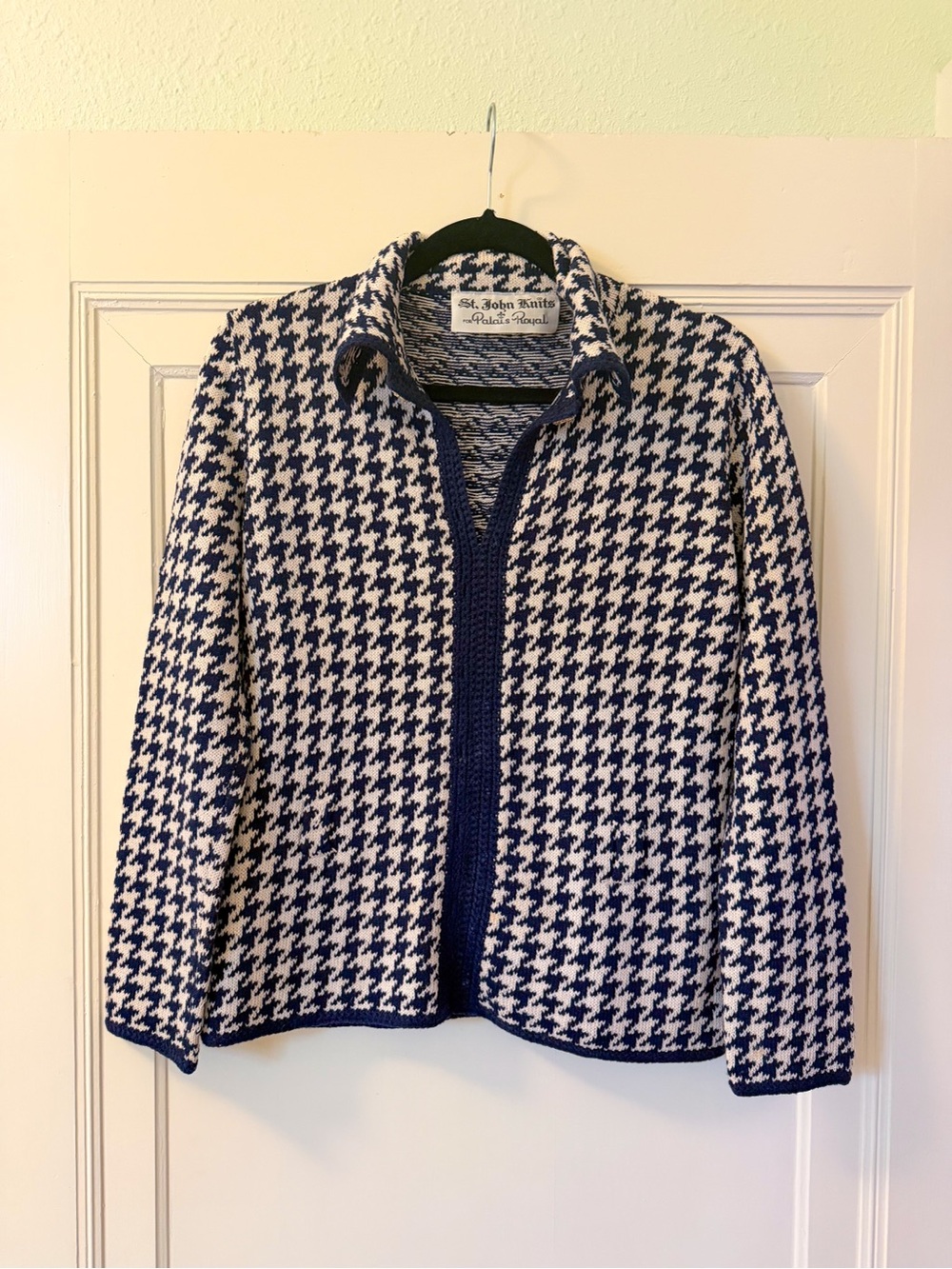 Vintage St. John Navy & White Houndstooth Knit Sweater